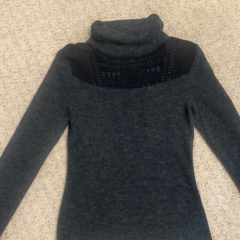 VENUS Dark Gray Turtleneck Sweater with Black Lace